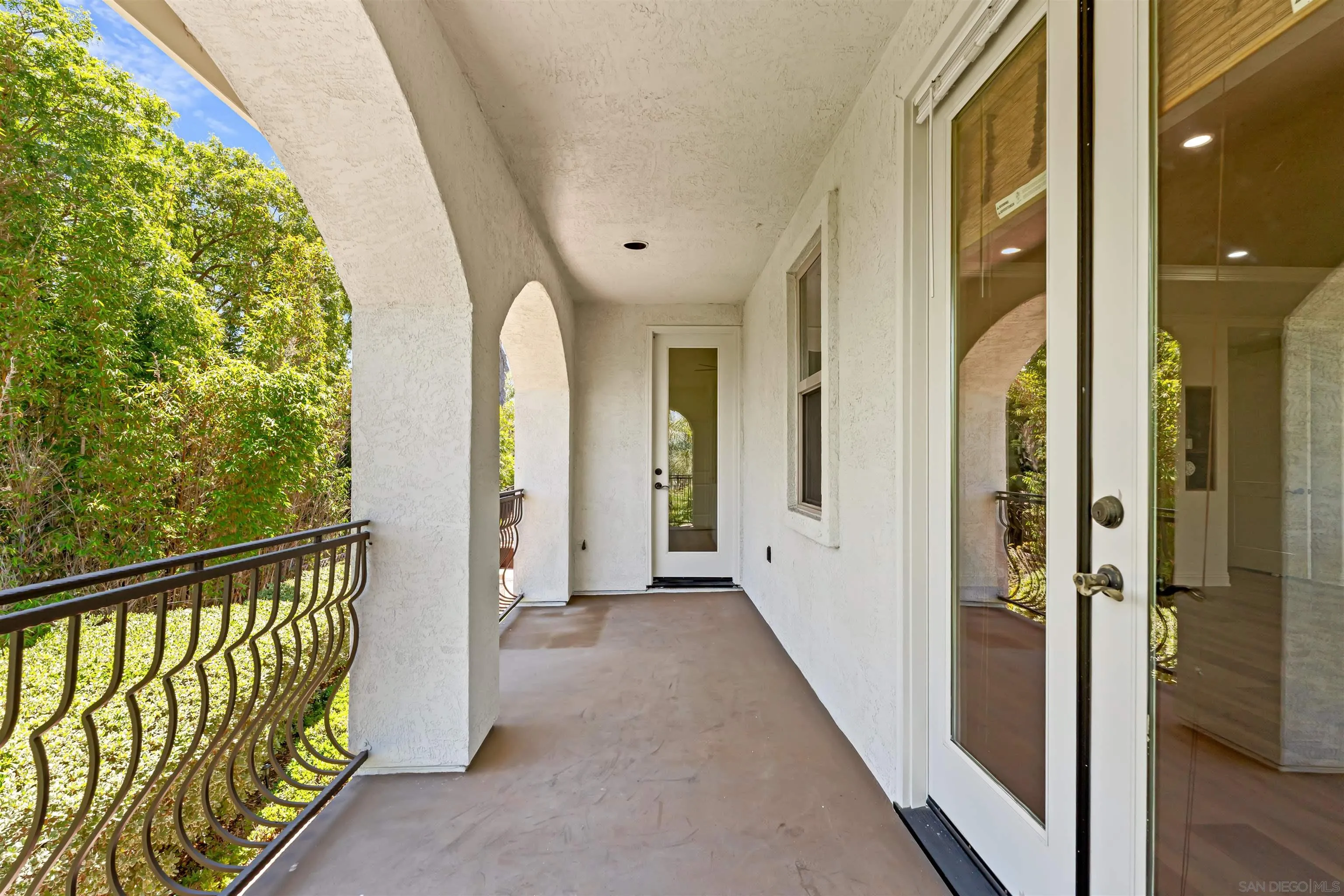101 Lion Circle