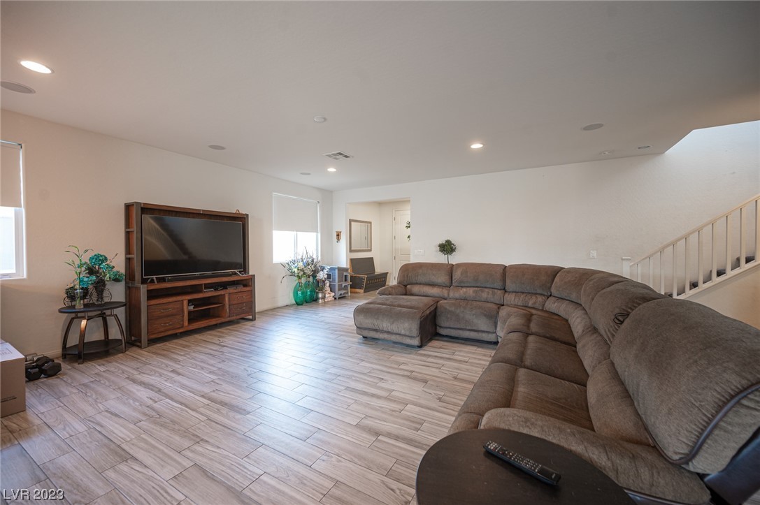 6801 Crimson Cloud Court