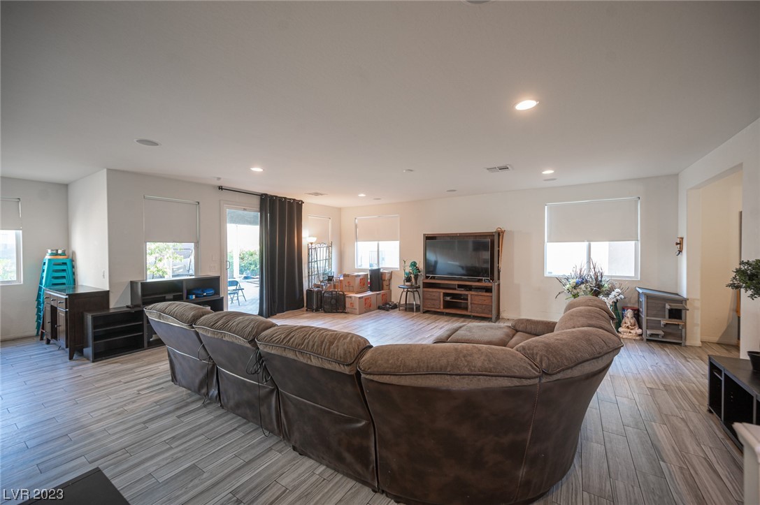 6801 Crimson Cloud Court