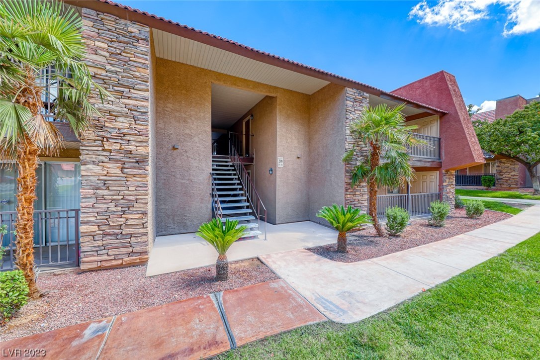 5041 River Glen Drive 90