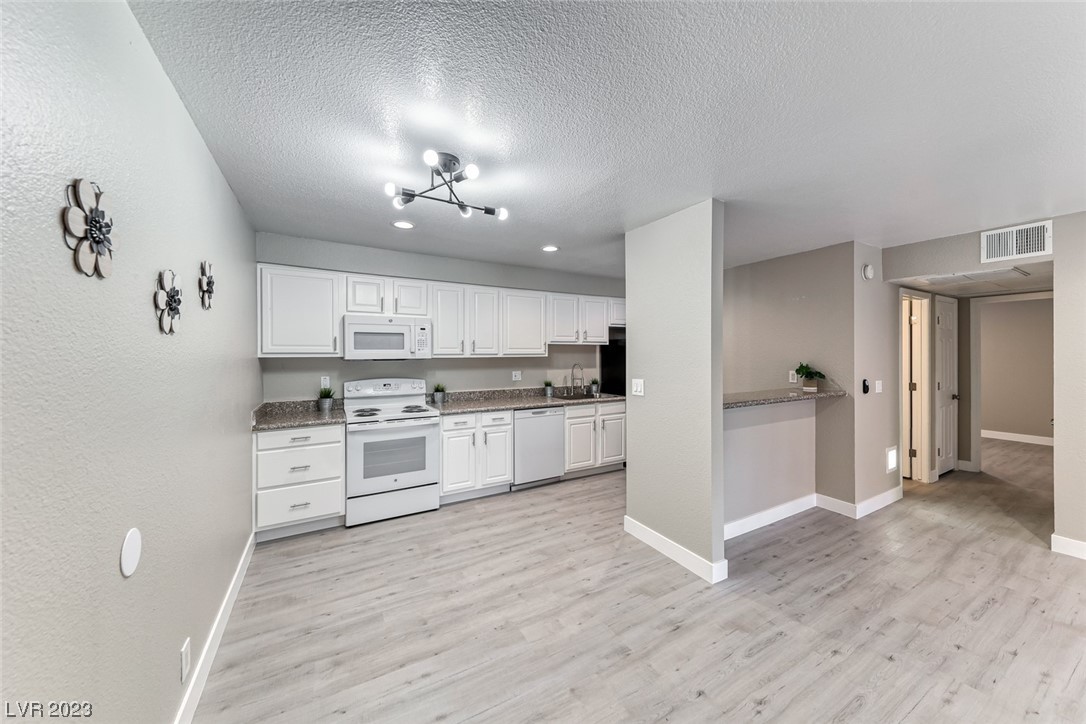 5041 River Glen Drive 90