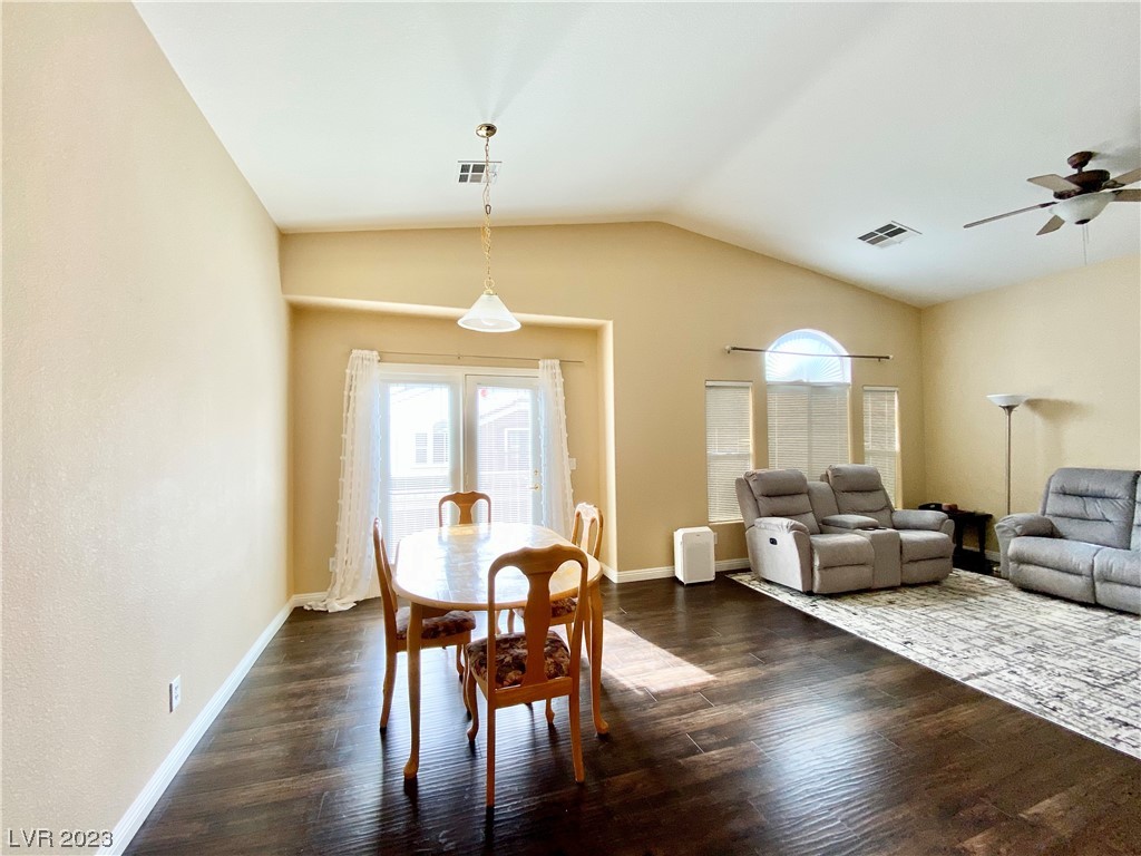 2078 Scanlon Ferry Court 101
