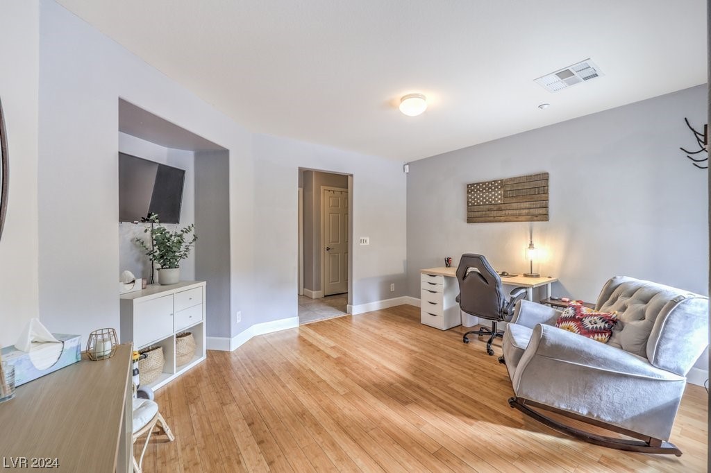 9164 Point Lace Court