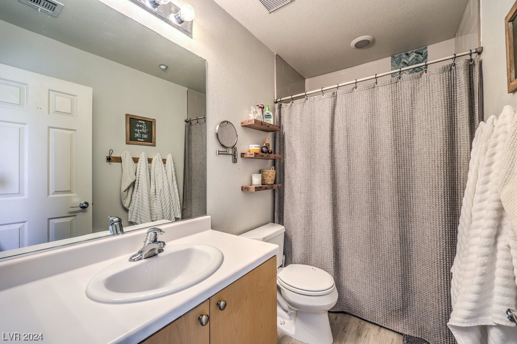 9164 Point Lace Court