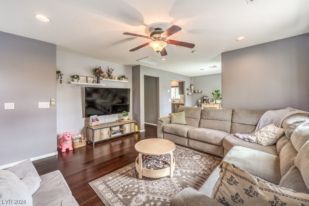 9164 Point Lace Court
