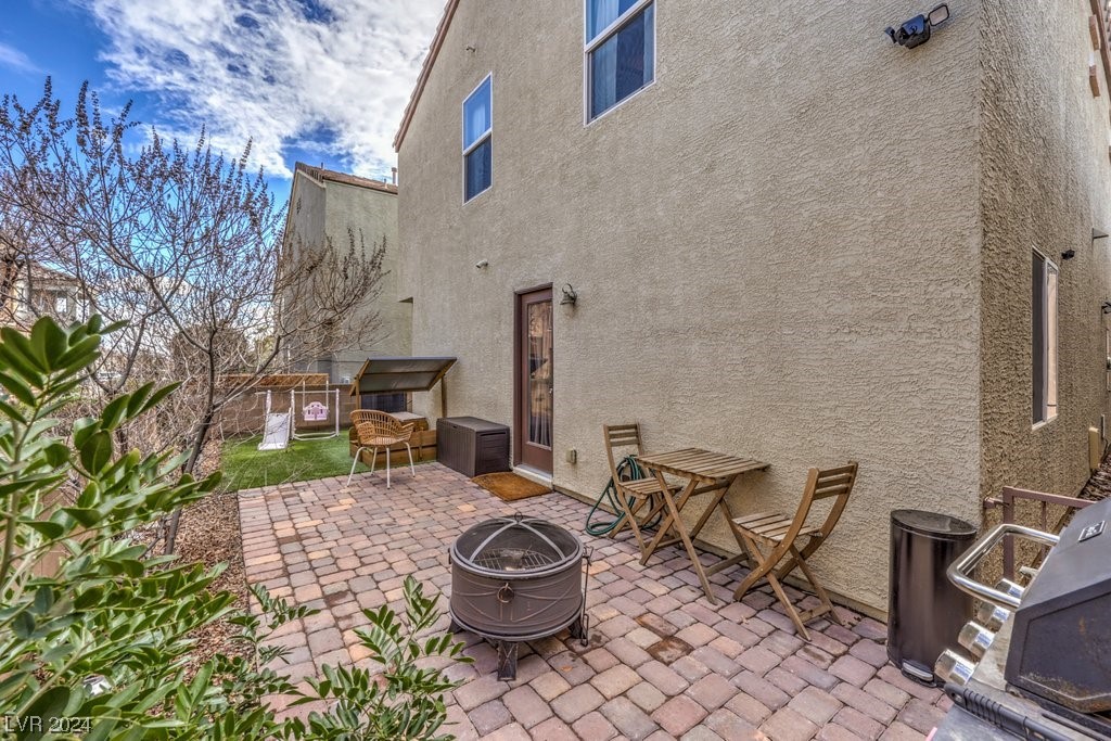 9164 Point Lace Court