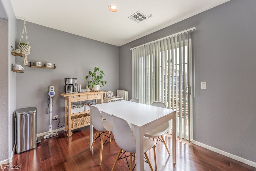 9164 Point Lace Court