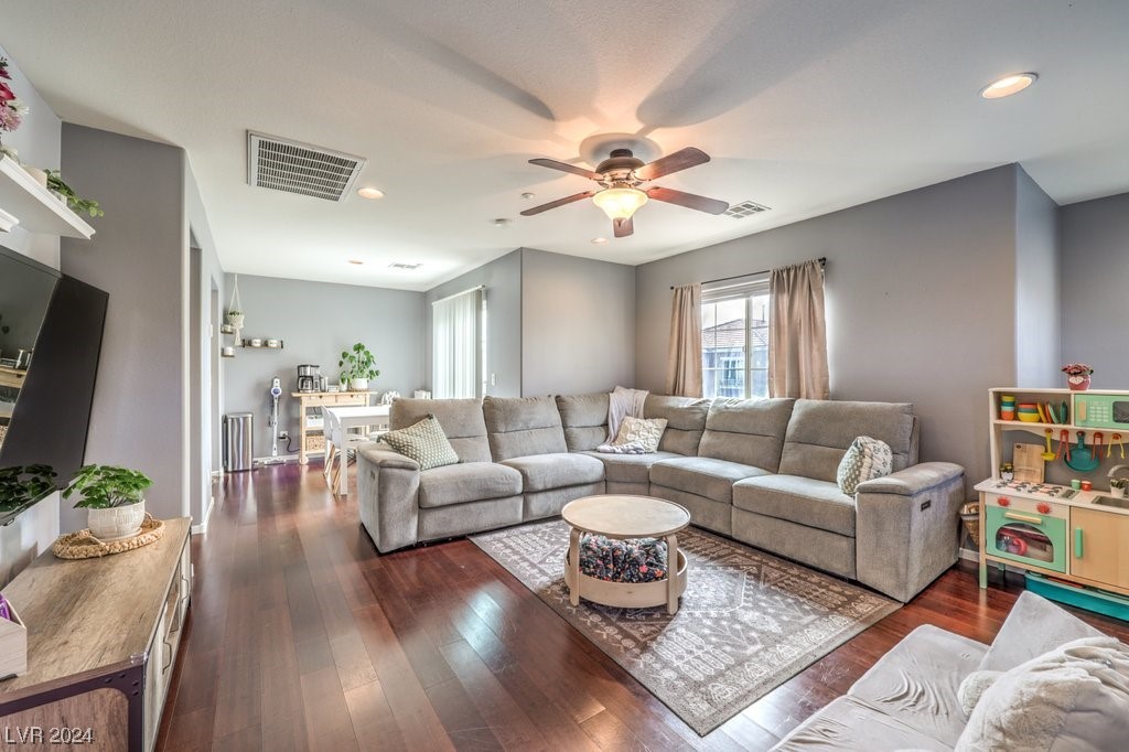 9164 Point Lace Court