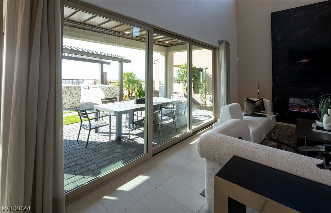 182 Wilson Ridge Street