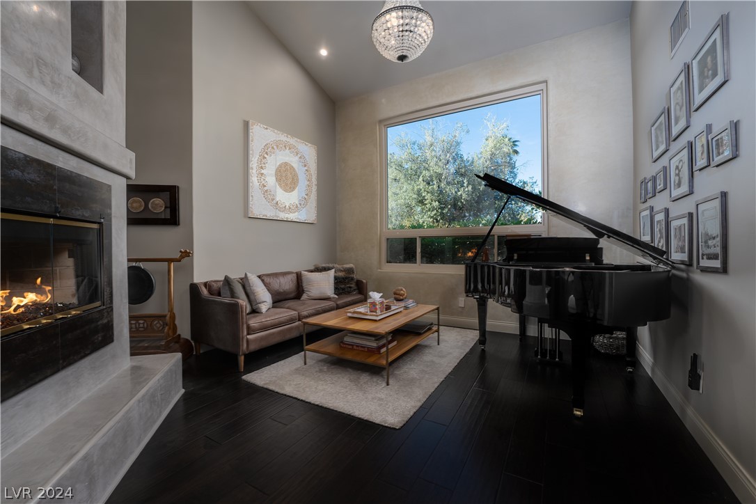 2114 Inverness Drive