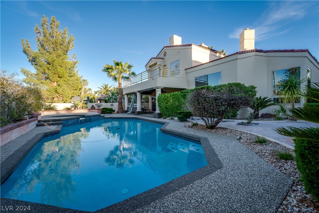 2114 Inverness Drive