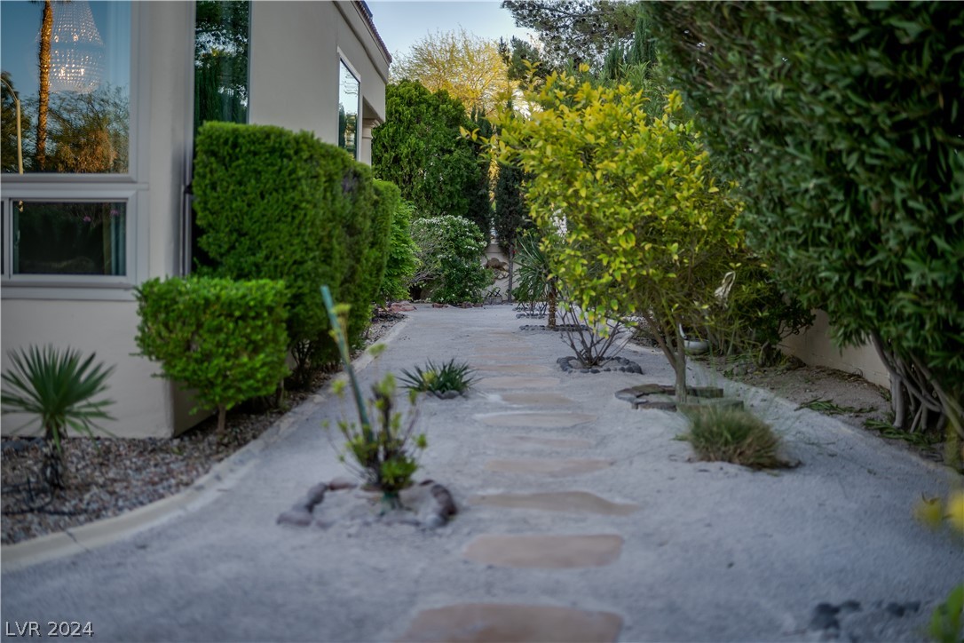2114 Inverness Drive