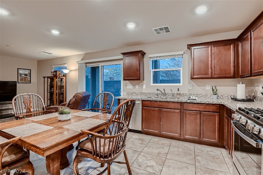 277 Rain Quail Way