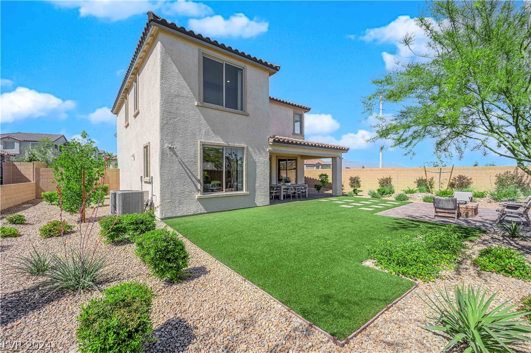 10827 Castalnova Bend Drive
