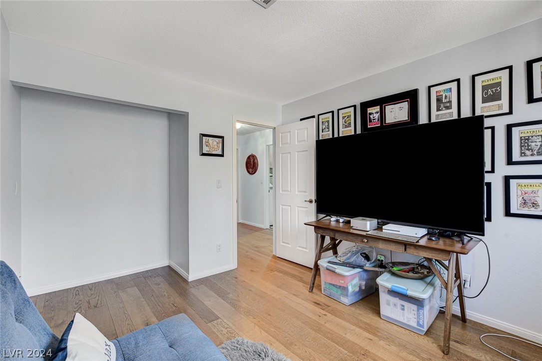 3167 Shadow Bluff Avenue