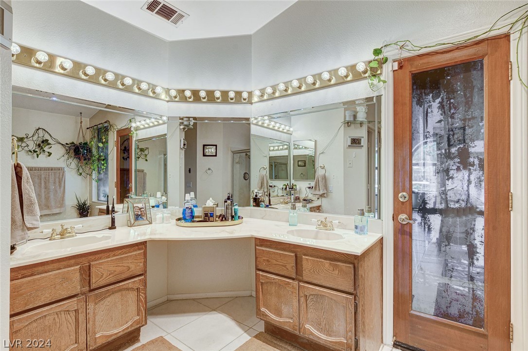 3167 Shadow Bluff Avenue