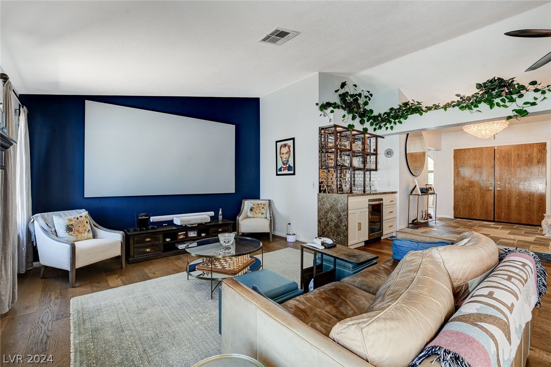 3167 Shadow Bluff Avenue