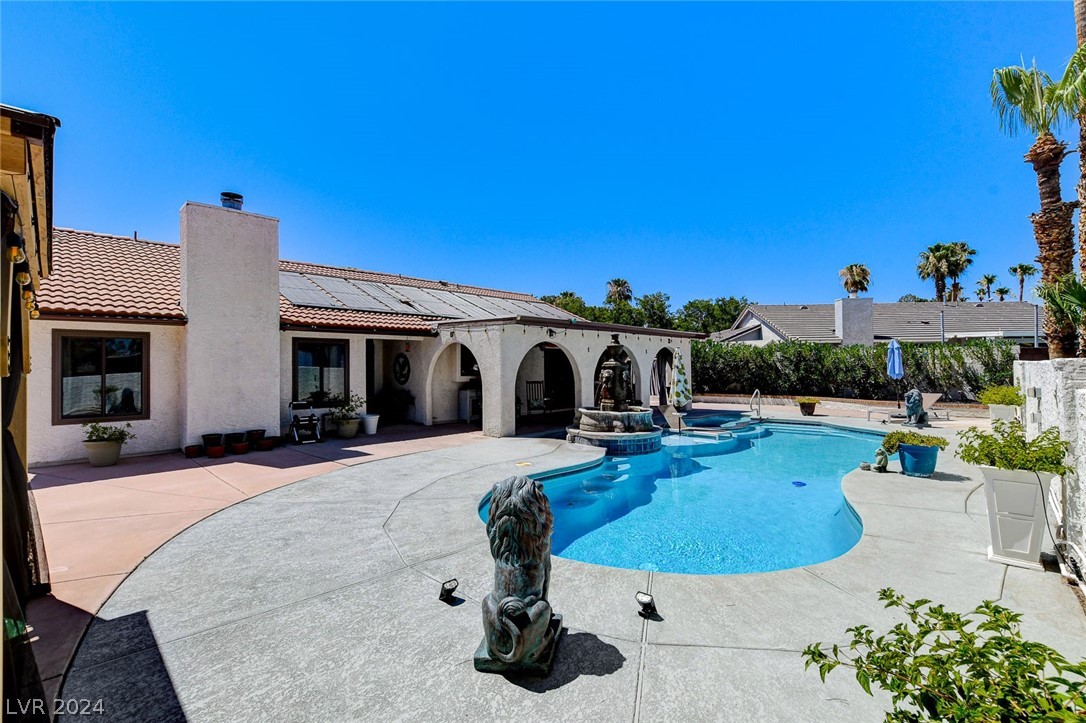 3167 Shadow Bluff Avenue
