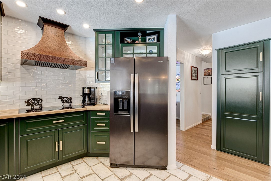 3167 Shadow Bluff Avenue