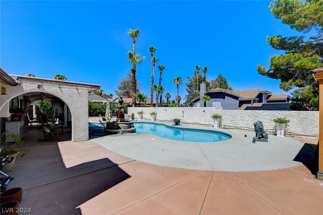 3167 Shadow Bluff Avenue