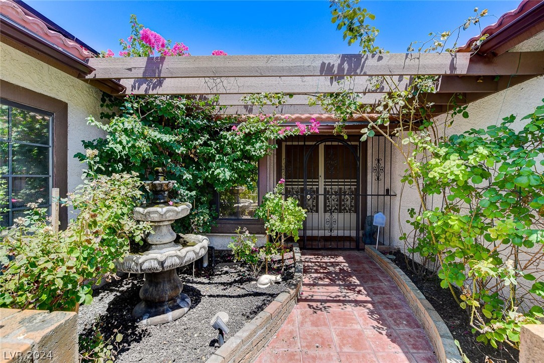 3167 Shadow Bluff Avenue