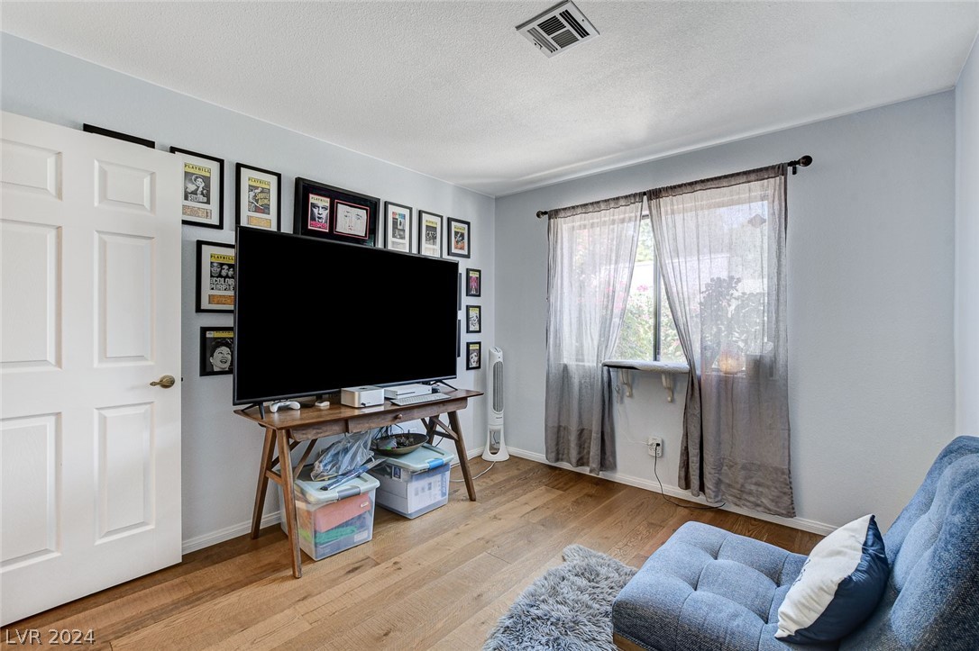 3167 Shadow Bluff Avenue