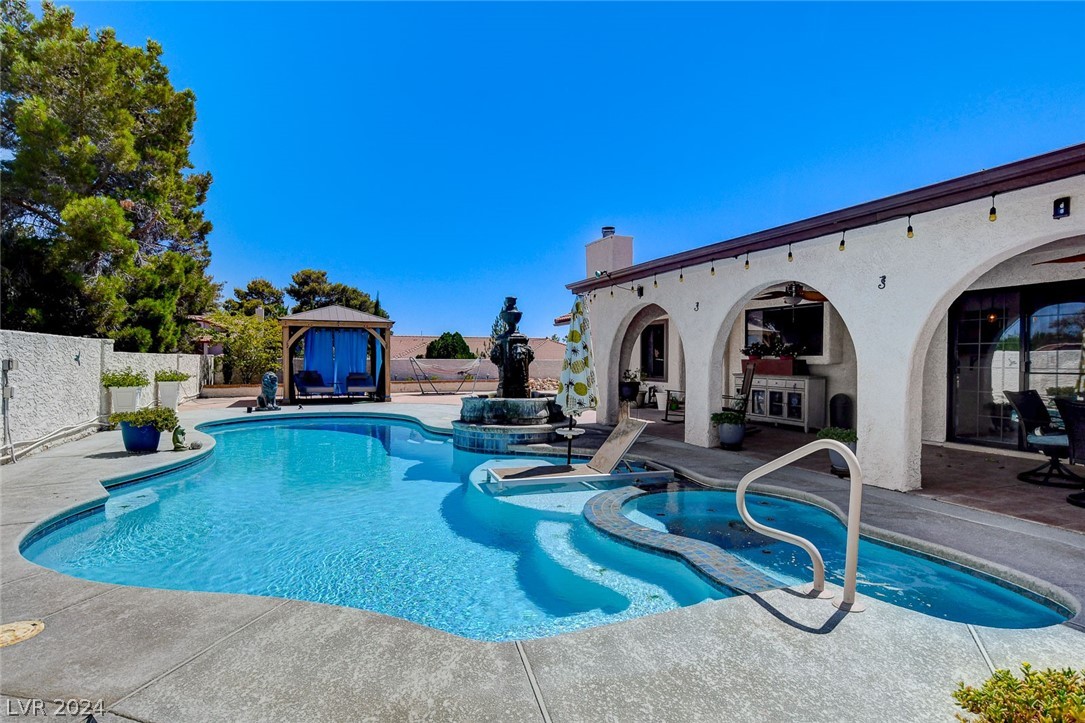 3167 Shadow Bluff Avenue