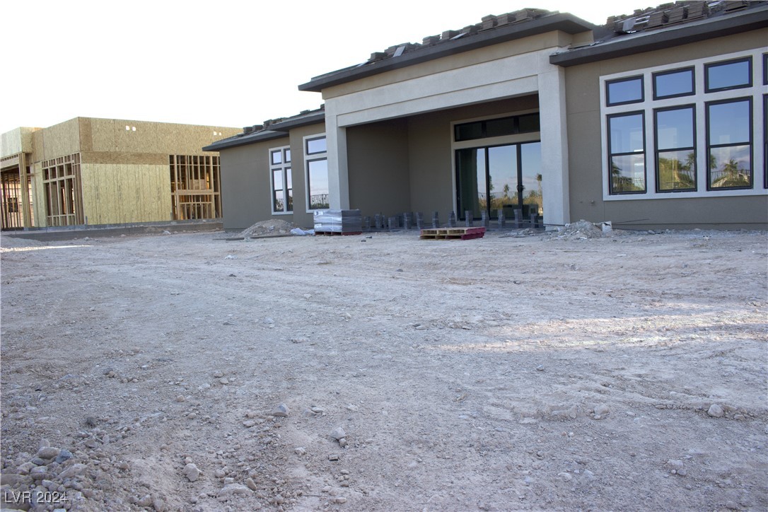 4736 Outlook Peak Street