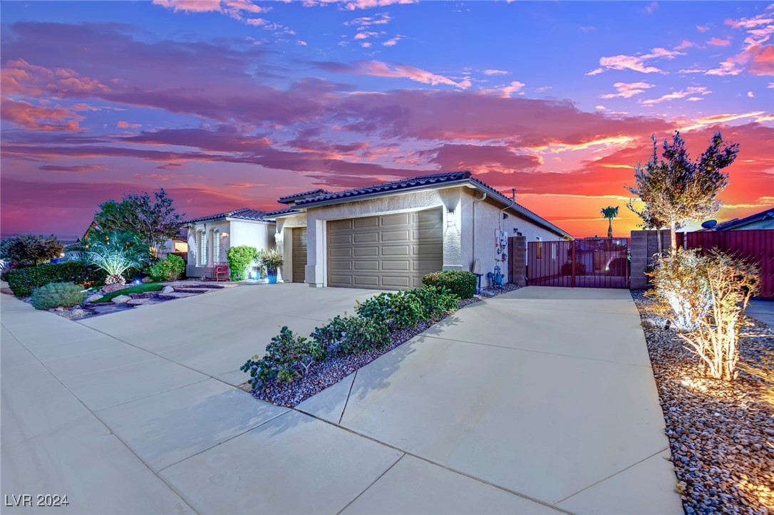 6061 Sabine Ranch Road