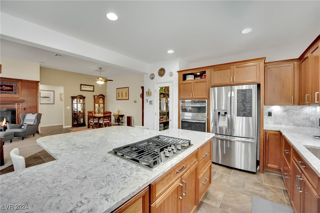 6061 Sabine Ranch Road