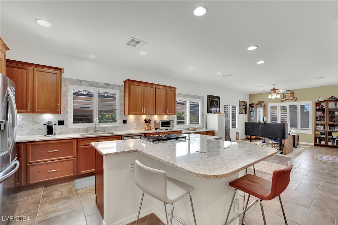 6061 Sabine Ranch Road