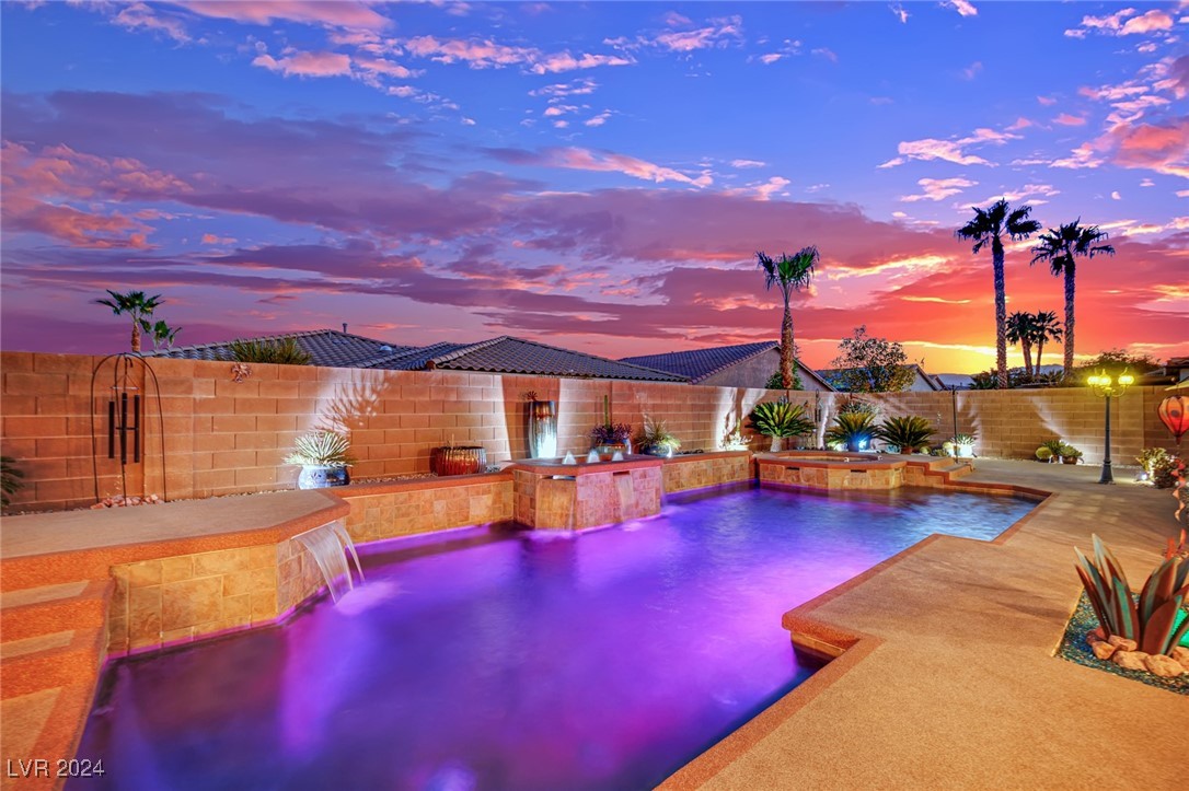 6061 Sabine Ranch Road