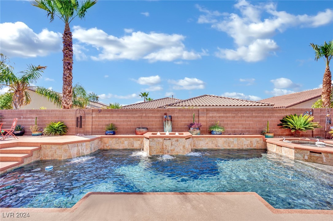 6061 Sabine Ranch Road