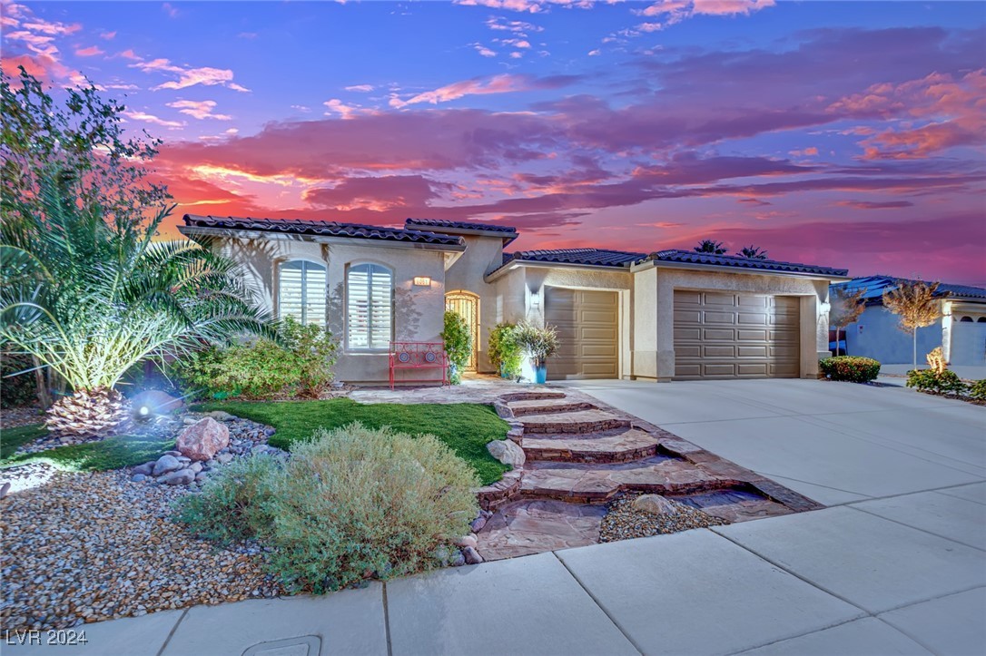 6061 Sabine Ranch Road