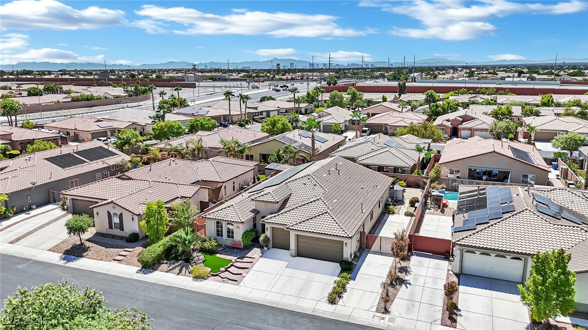 6061 Sabine Ranch Road