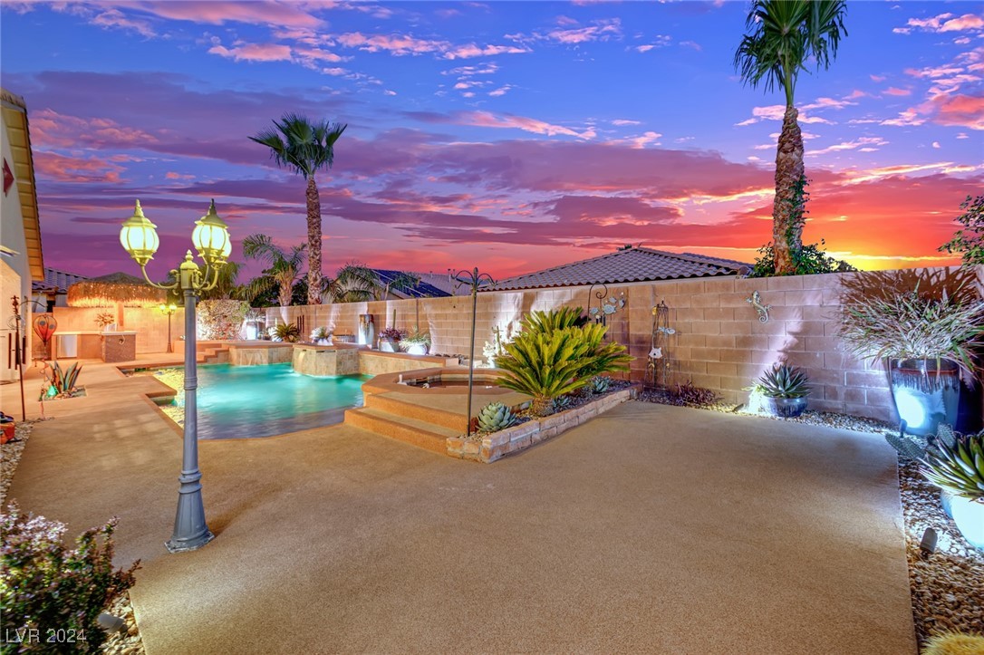 6061 Sabine Ranch Road