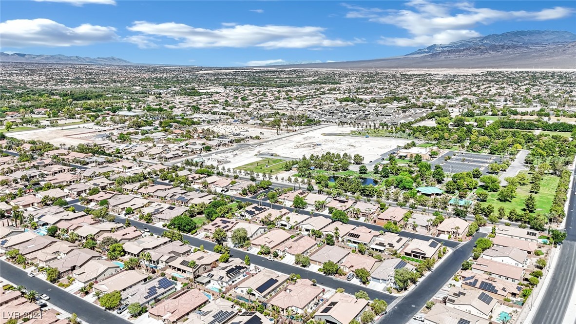 6061 Sabine Ranch Road