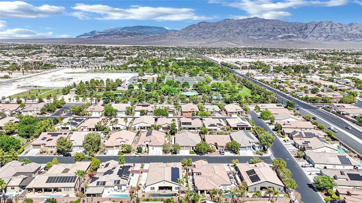 6061 Sabine Ranch Road