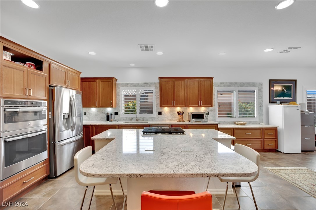 6061 Sabine Ranch Road