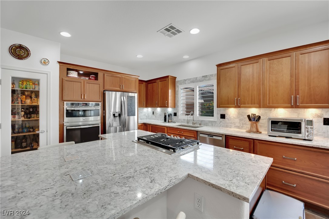 6061 Sabine Ranch Road