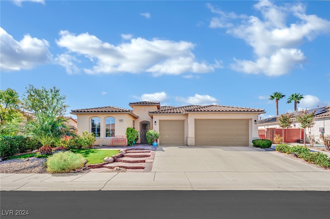 6061 Sabine Ranch Road