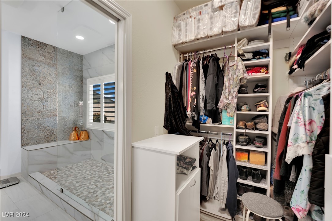 6061 Sabine Ranch Road