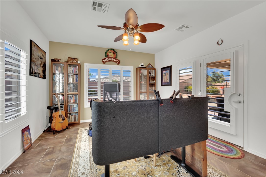 6061 Sabine Ranch Road