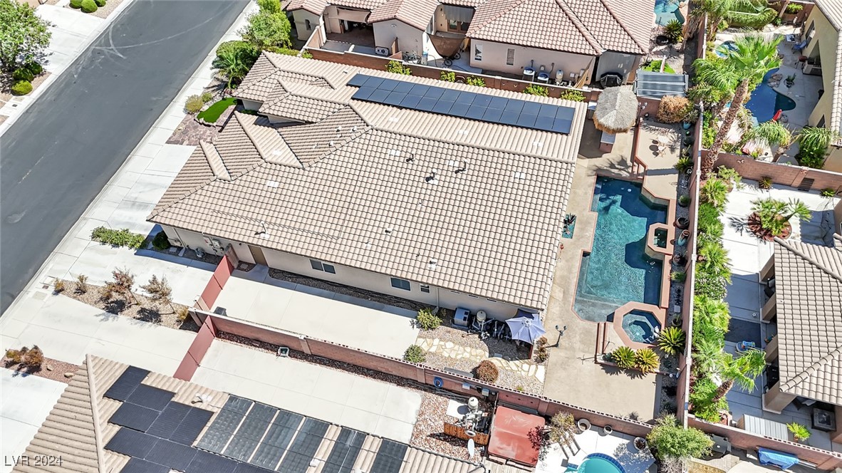 6061 Sabine Ranch Road