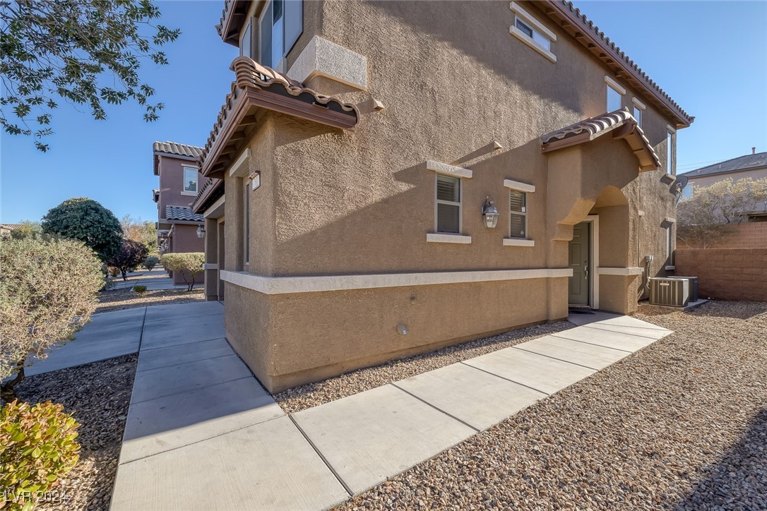 761 Crest Valley Place