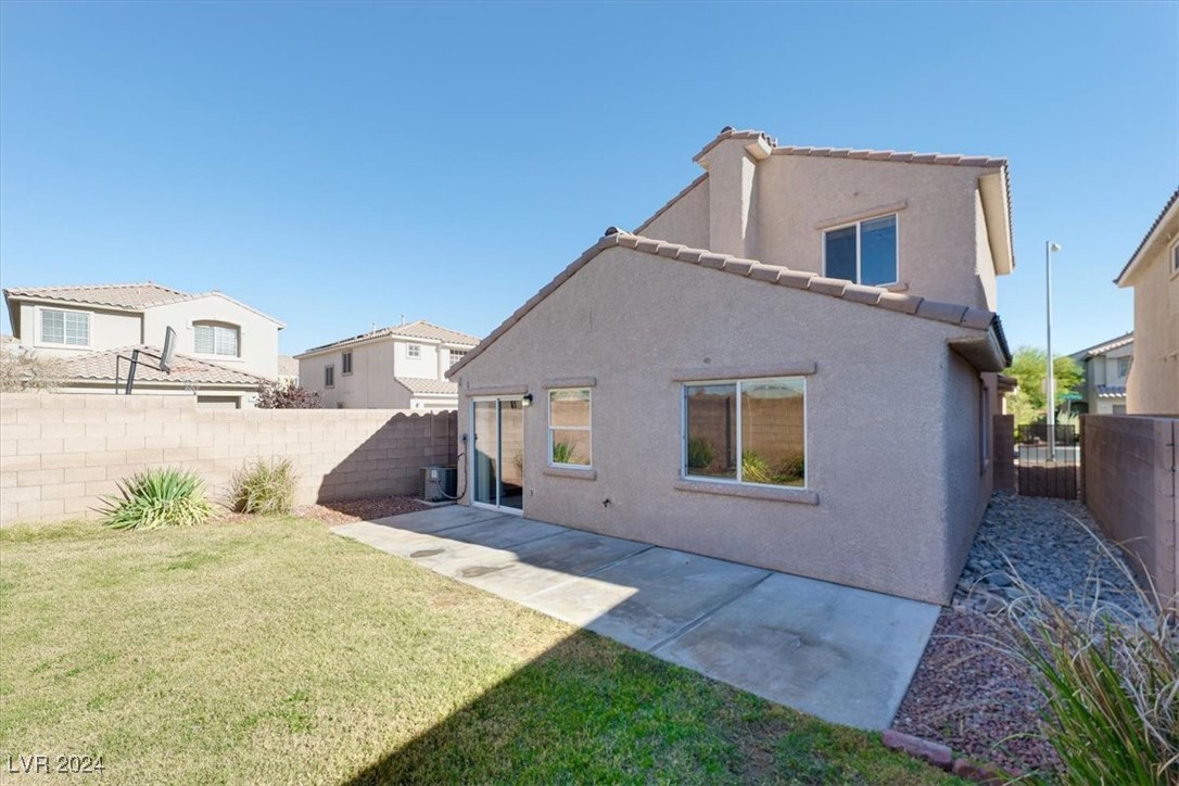7653 HIGHLAND PONY Street