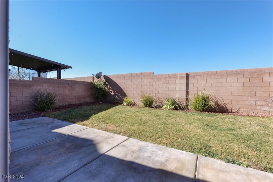 7653 HIGHLAND PONY Street