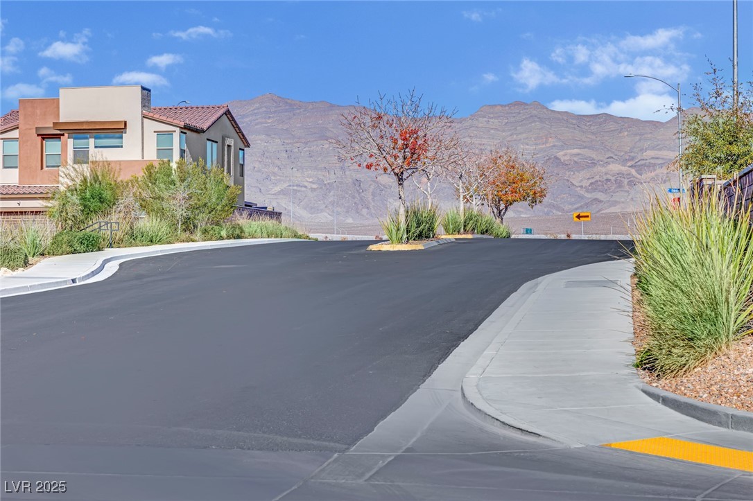 525 Front Range Lane