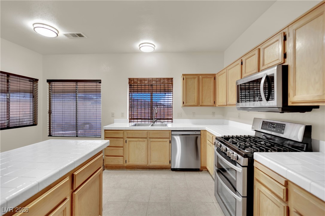 476 Tiger Lily Way