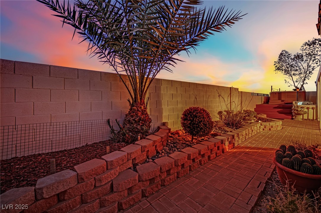 476 Tiger Lily Way